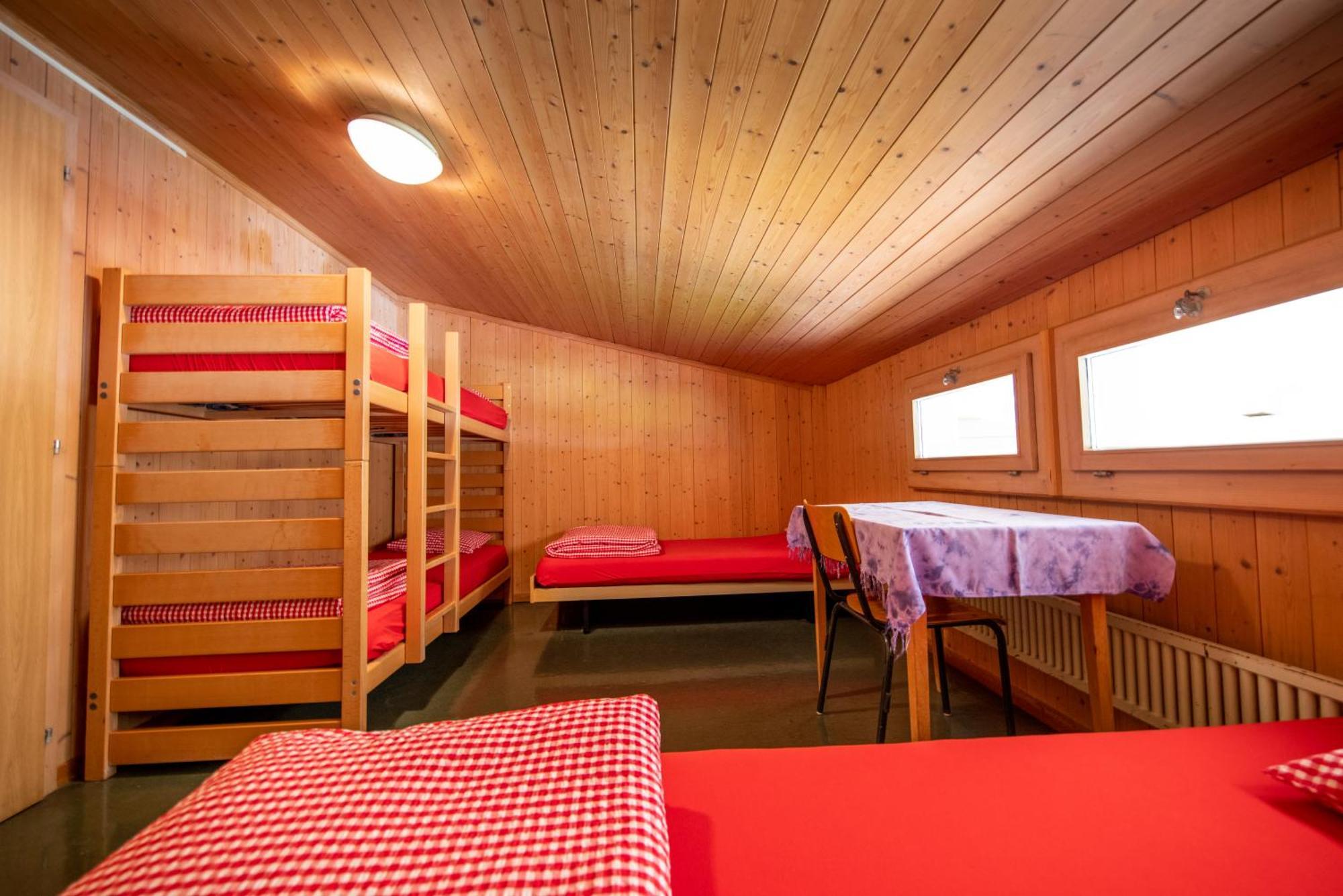 Simons Herberge Meiringen Extérieur photo